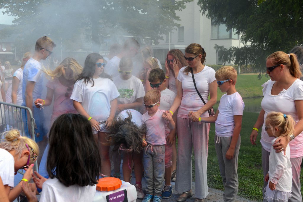 ../Images/Color fun run 2015 057.jpg